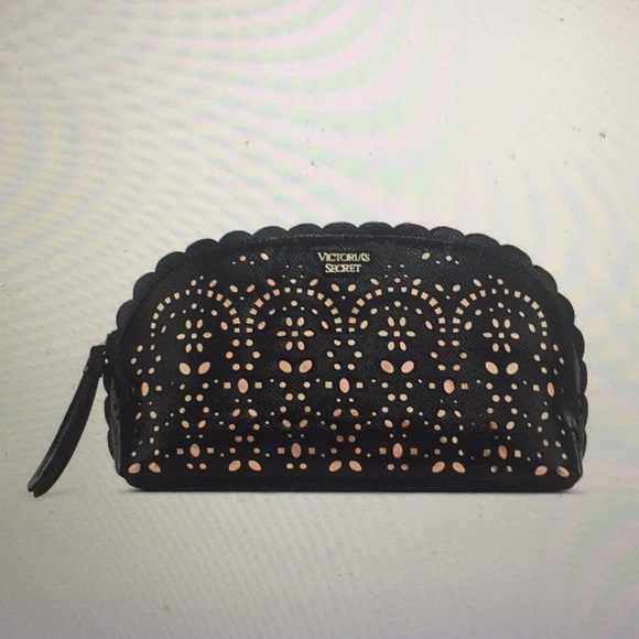 VICTORIA’S SECRET - PETAL EDGE BEAUTY BAG - Picture 4 of 10